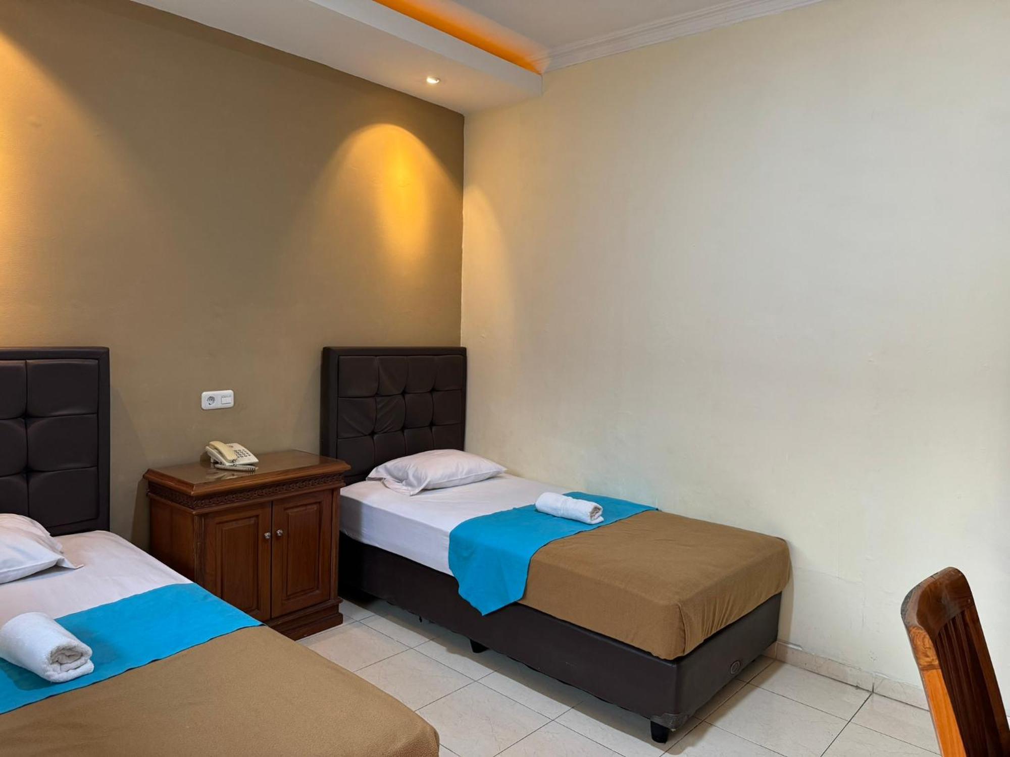 Hotel Priangan Cirebon Ngoại thất bức ảnh