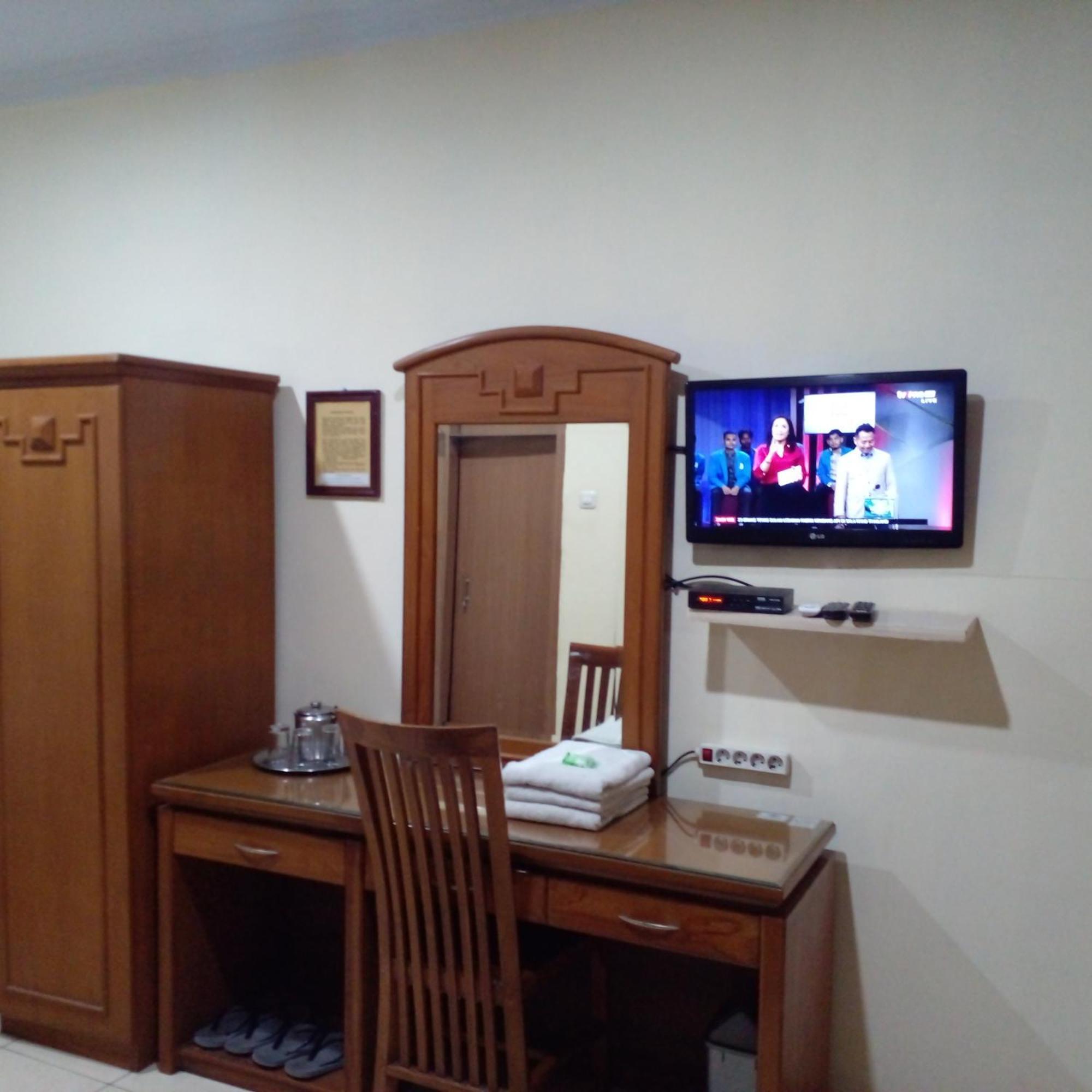 Hotel Priangan Cirebon Ngoại thất bức ảnh