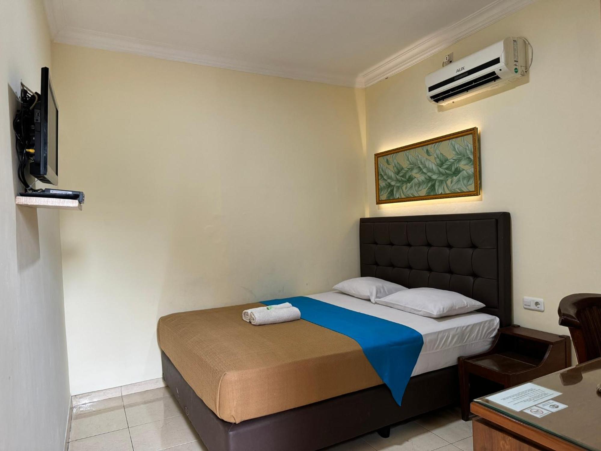 Hotel Priangan Cirebon Ngoại thất bức ảnh